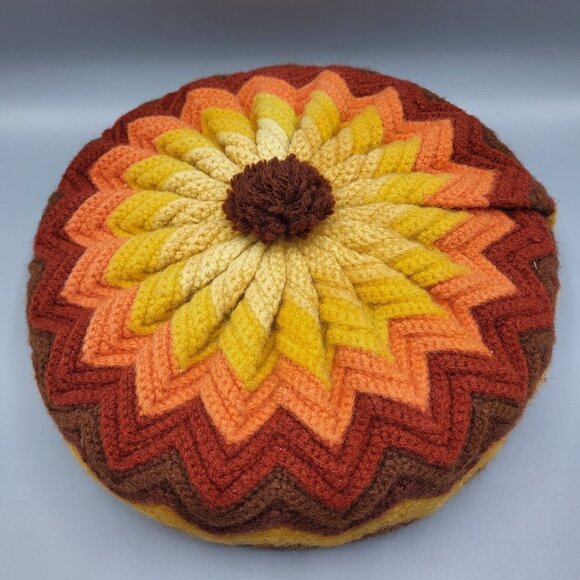 Vtg Crochet Round Granny Throw Pillow Rusty Orange Brown Yarn Ruffled Handmade - Picture 4 of 10